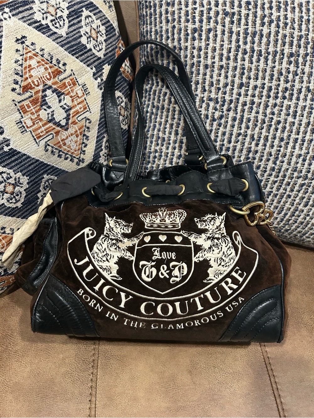 Juicy Couture Y2K Brown Velvet Shoulder Bag with Gold Heart Charm - Picture 8 of 12